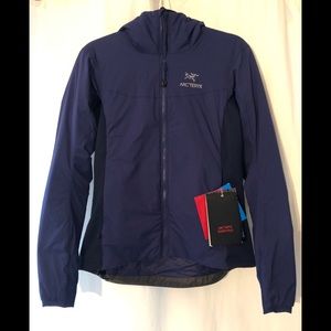 Arc’teryx Atom Insulated Hoodie Womens Medium Navy